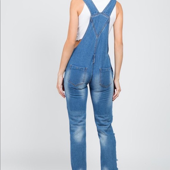 🔥LAST ONE 🔥DISTRESSED DENIM OVERALL - Picture 4 of 5